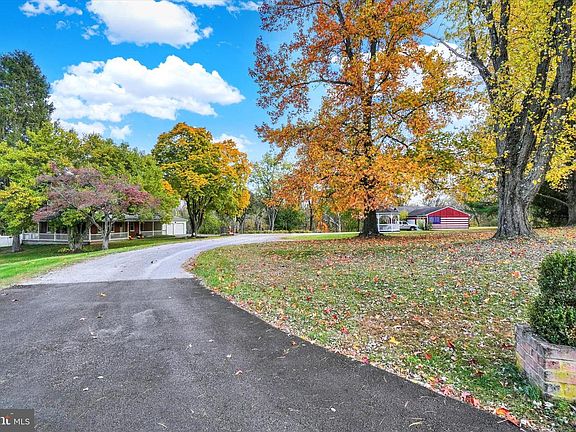 2nd image of 85 Red Stone Dr