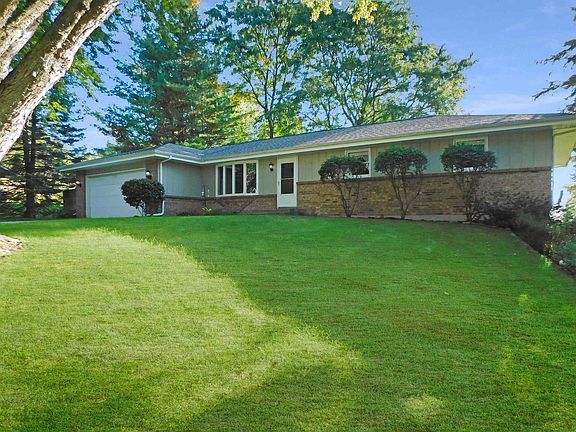 2nd image of 12544 Chuckanut Dr