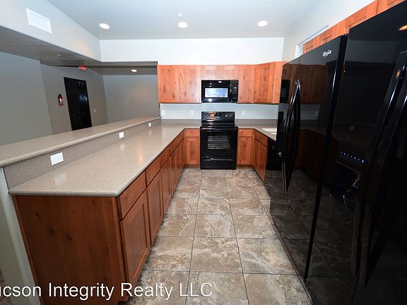 4th image of 50 N Mountain Ave #10369445