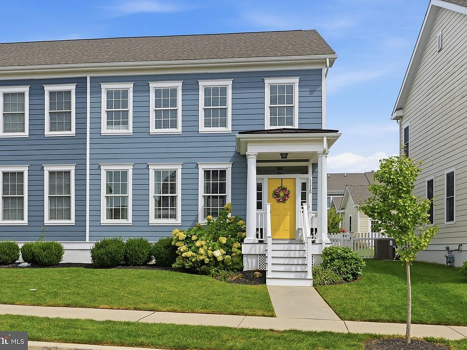 1st image of 1115 Columbia St