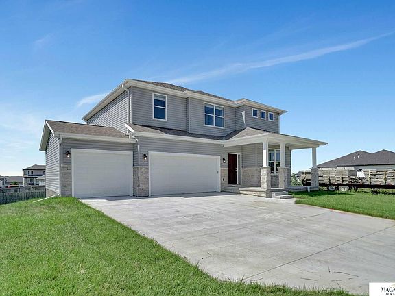2nd image of 335 Kristi Ln