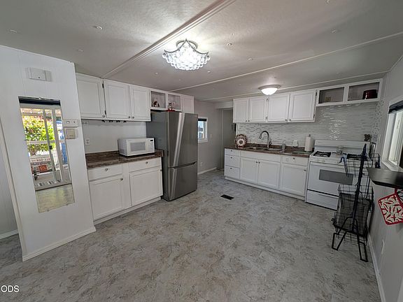 3rd image of 1055 N 5th St Unit 149