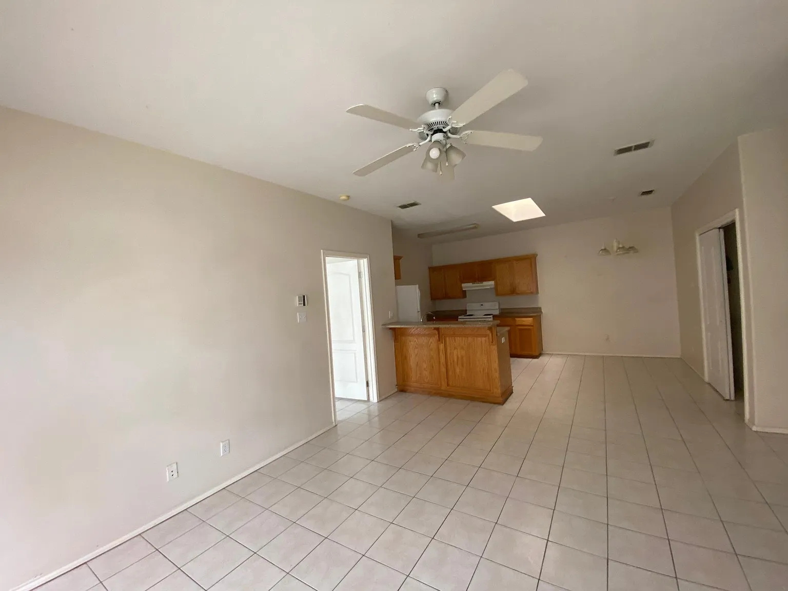306 Pacific Ave — Photo 3
