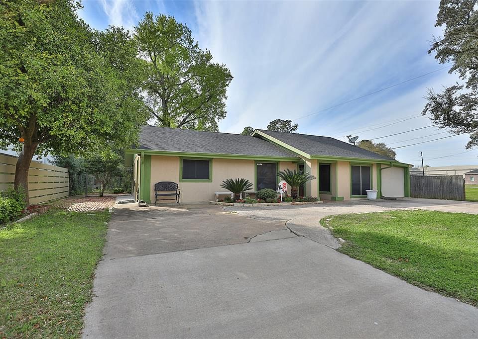 1st image of 1007 Avenue D