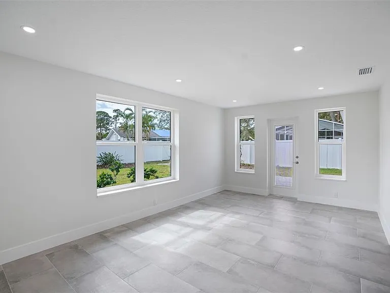 5528 Briarcliff Dr — Photo 13