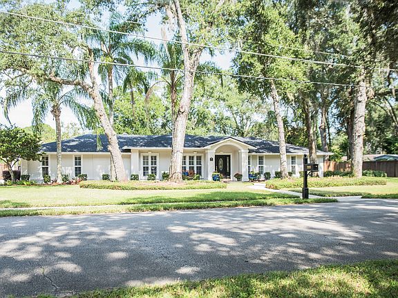 2nd image of 3153 Bridlewood Ln