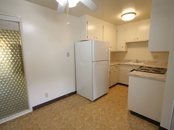 4th image of 1658 Stokes St APT 9