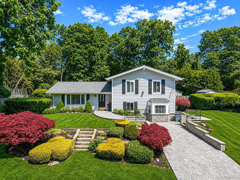 1st image of 11 Beverly Lane