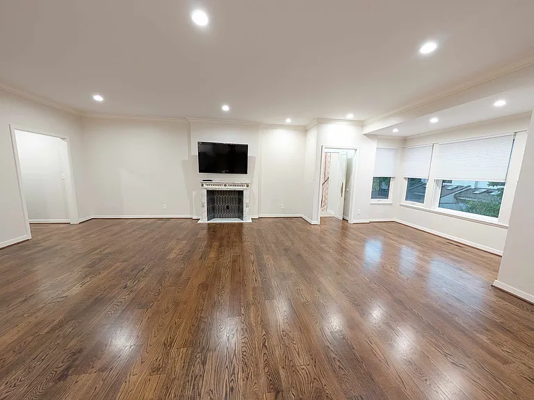 1114 Sherwood Ln #B1 — Photo 3