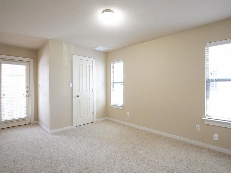 4528 Credo Ln — Photo 45