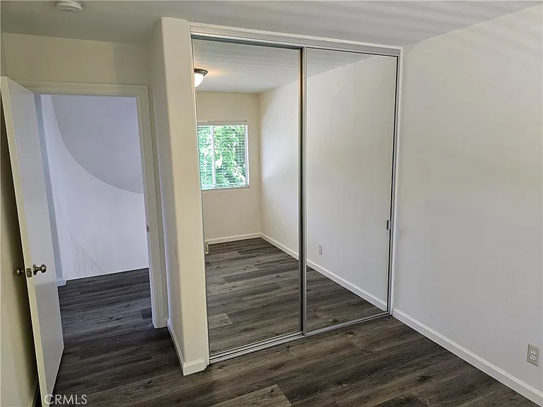 25317 Avenida Ronada — Photo 41