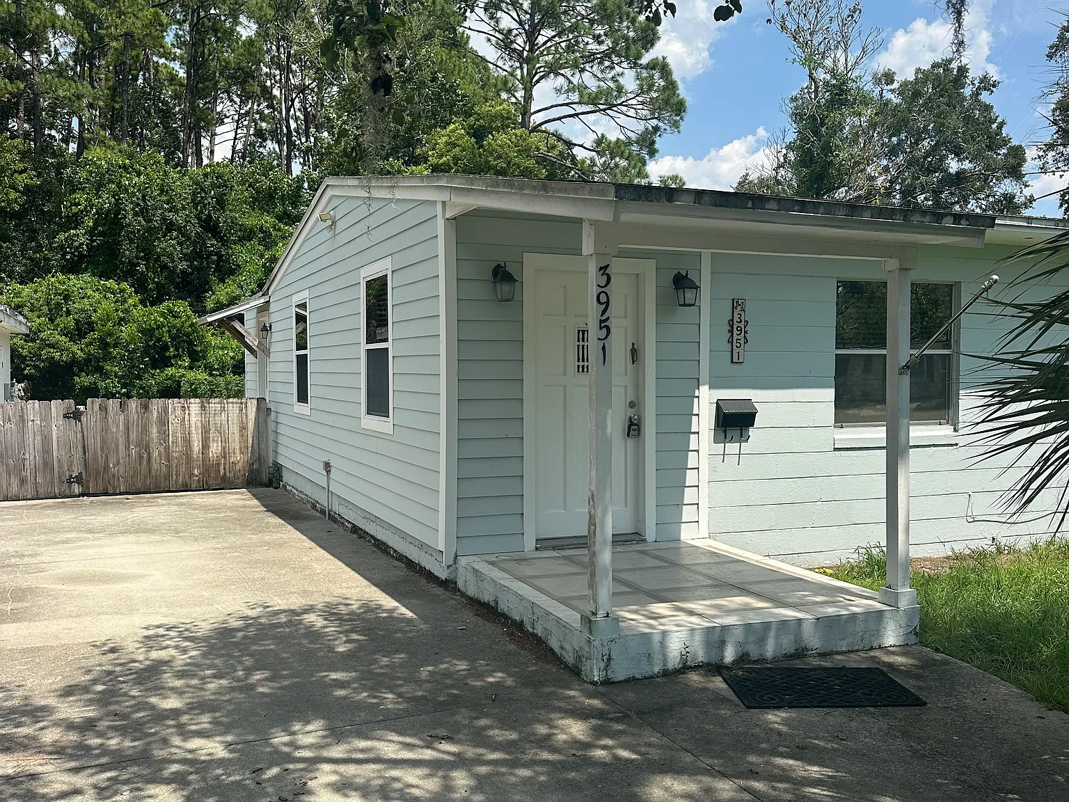 2 bed, 1000 sqft, $1,600 — Photo 4