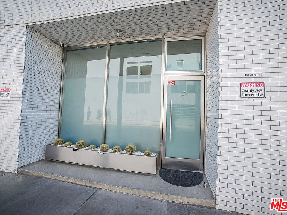 8 Brooks Ave #3