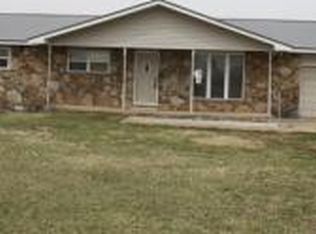 1345 E 206th Hwy, Everton, AR 72633