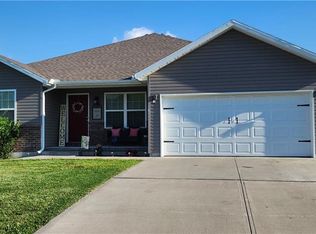 1208 Mill Rd, Pittsburg, KS 66762