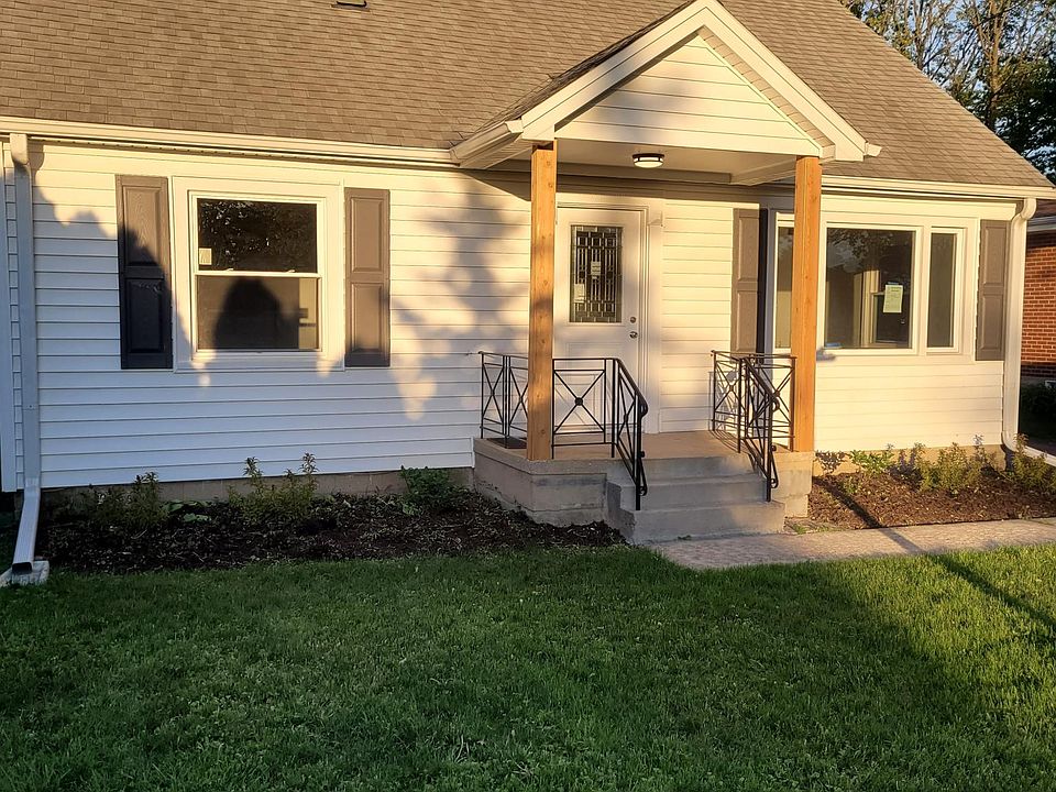 1st image of 165 Ash Ave