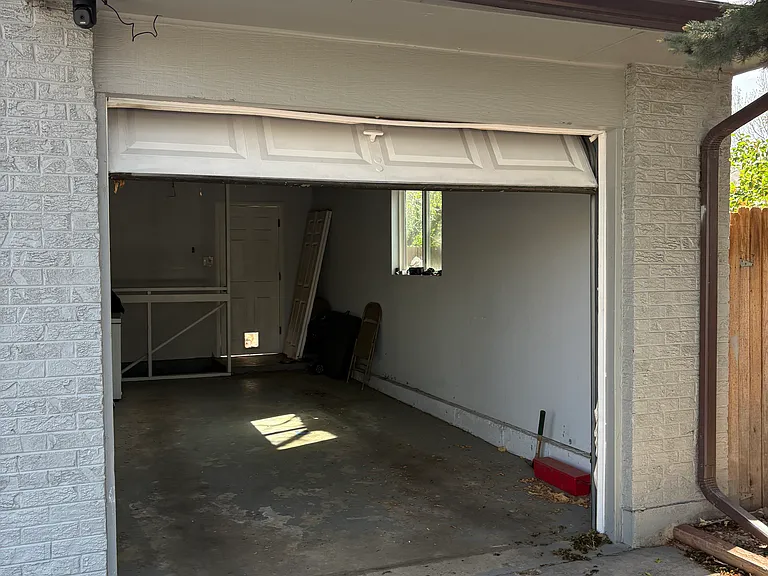 16630 E 8th Ave — Photo 4