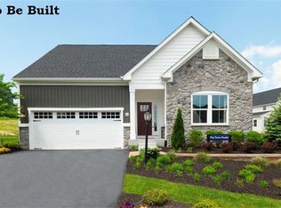 2112 Canterbury Dr, Willoughby, OH 44094