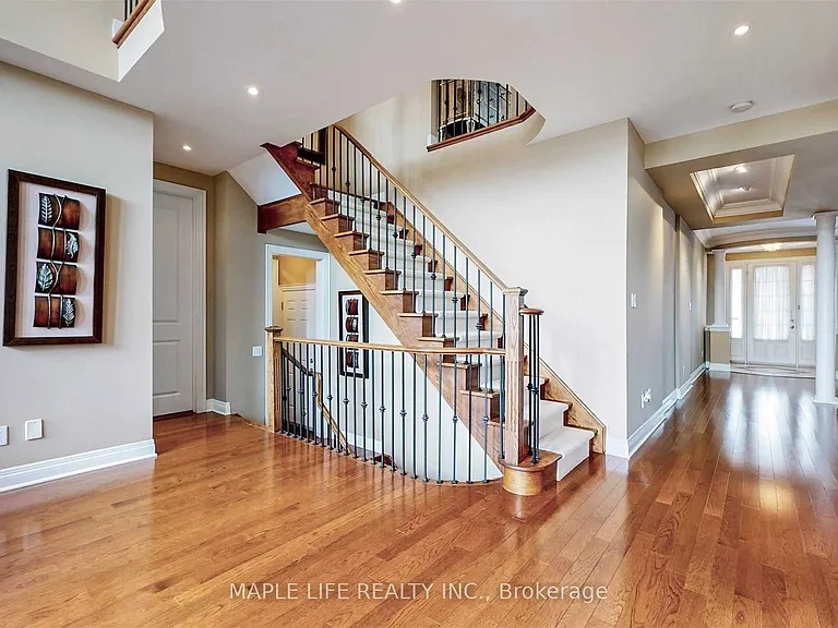 246 Sir Benson Dr — Photo 18