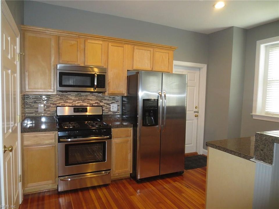1st image of 3015 West Ave APT 101