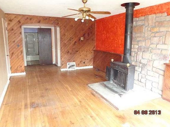 2nd image of 118 Princeton Ave