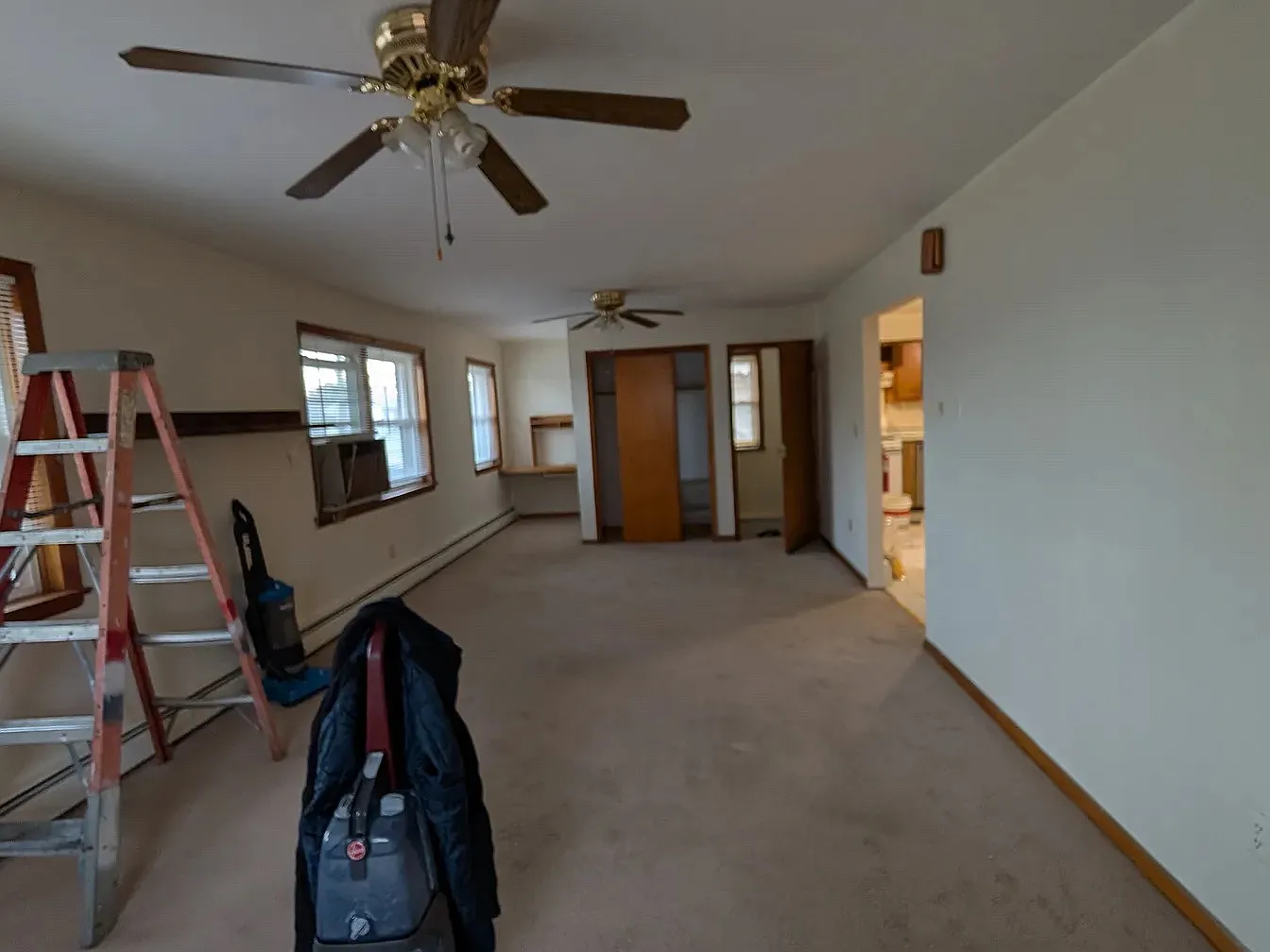 3 bed, 1180 sqft, $2,300 — Photo 4