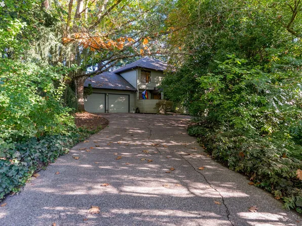 1355 SW Russ Ln, McMinnville, OR 97128