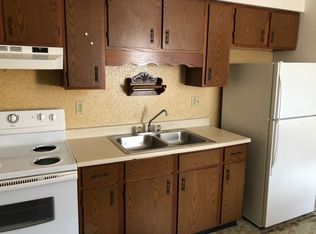 352 Broadway Blvd APT 3, Pitcairn, PA 15140