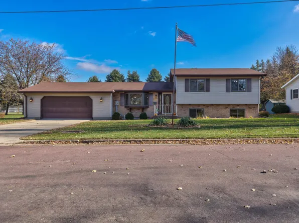 480 1st St E, Tracy, MN 56175