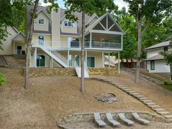 1285 Imperial Point Dr, Lake Ozark, MO 65049
