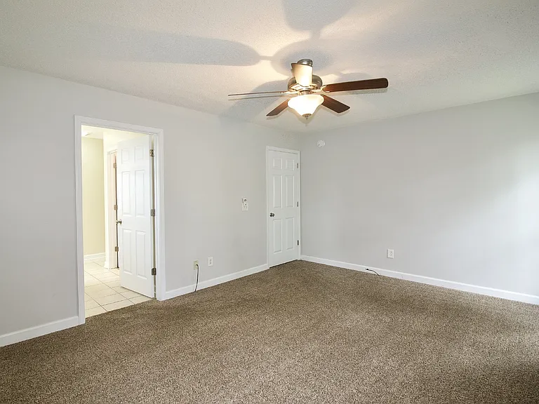 129 Lori Ln — Photo 33