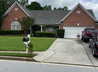 1161 Fountain Glen Dr, Lawrenceville, GA 30043
