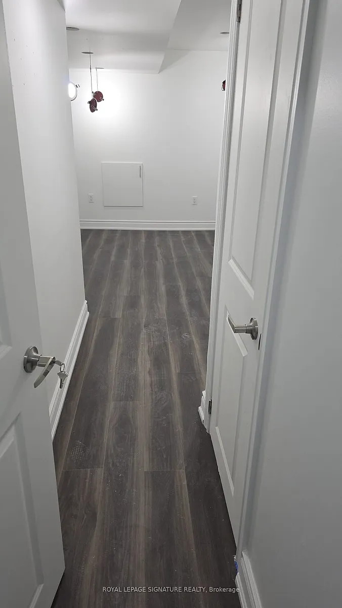 Building Photo - 28 Bagnell Cres #BASEMENT