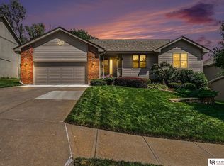 11913 N 158th St, Bennington, NE 68007