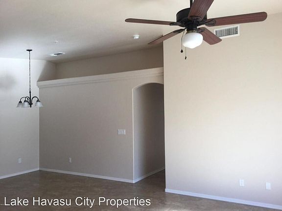 3rd image of 3040 Sombrero Dr #101