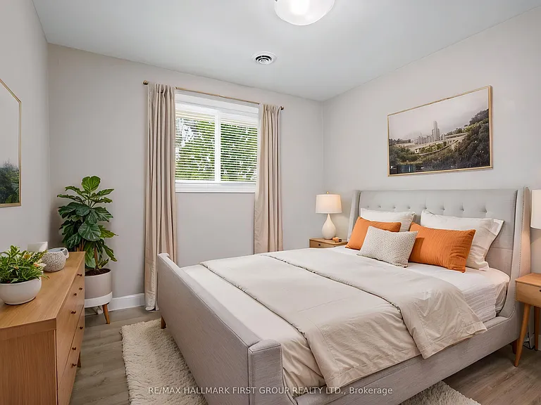 361 Dwight Ave #MAIN — Photo 15