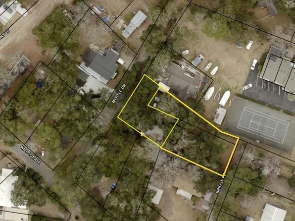 3808 Myrtle Ave., Murrells Inlet, SC 29576
