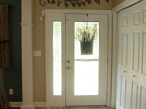 3rd image of 916 Glen Forest Dr