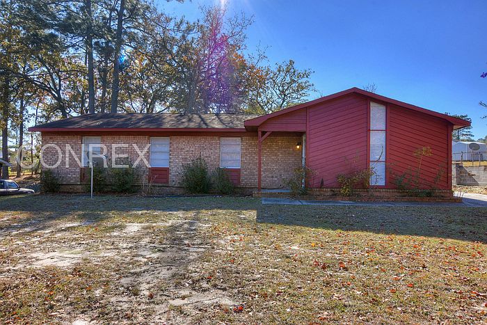 1st image of 2650 Cranbrook Dr