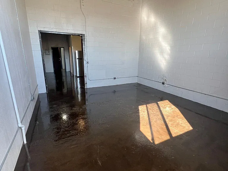 Sunshine Studios — Photo 48