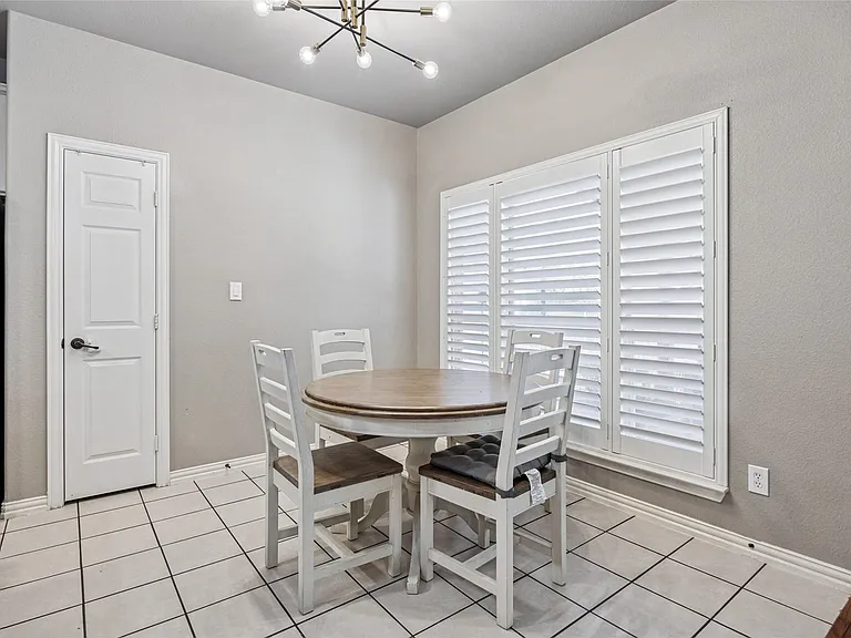 507 Mattie Ln — Photo 12