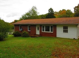 217 Downs Rd, Cumberland City, TN 37050