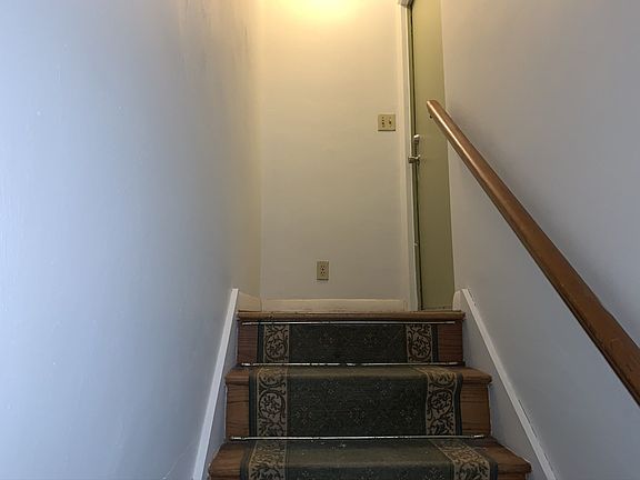 Foyer View to Upper Unit