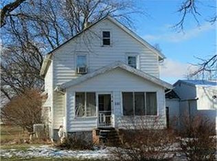 220 N 8th St, Mc Callsburg, IA 50154