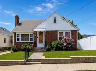 326 Sharon St, Providence, RI 02908