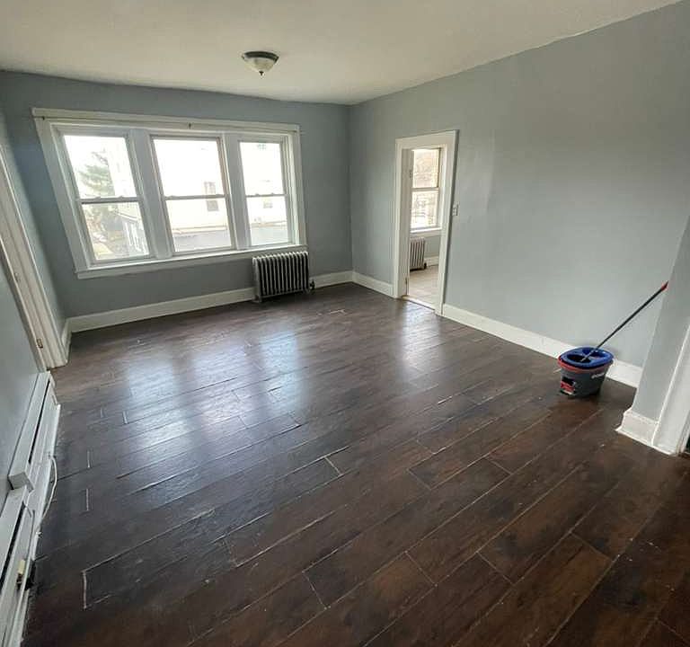 1st image of 417 Dodd St #3F