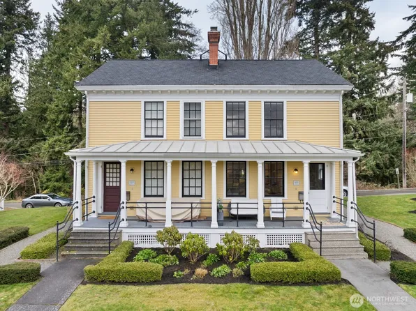 4414 Montana Circle W, Seattle, WA 98199