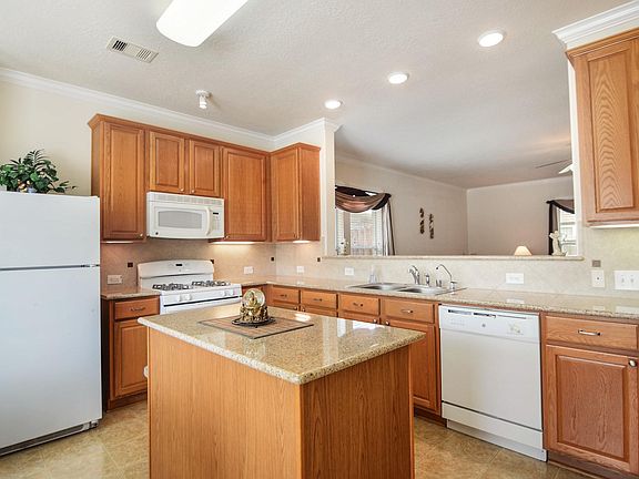 4th image of 13930 Winding Cypress Brook Dr
