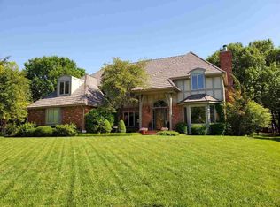 8825 E Shadowridge St, Wichita, KS 67226