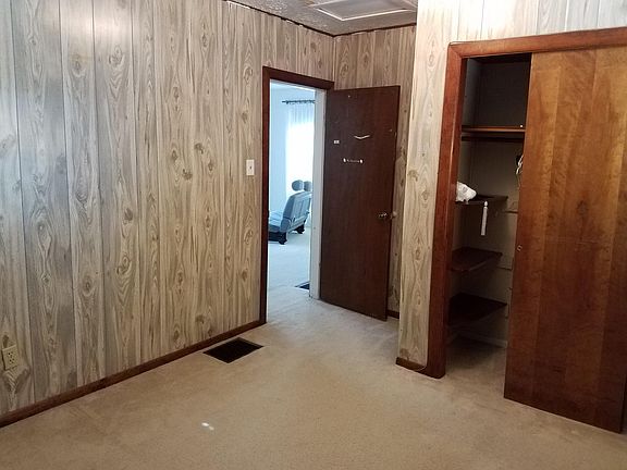 1st Floor bedroom